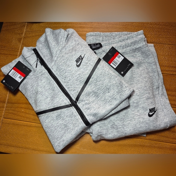 Nike Tech Fleece Full-zip Hoodie & Jogger Pants - Mens Size Large - Picture 4 of 4
